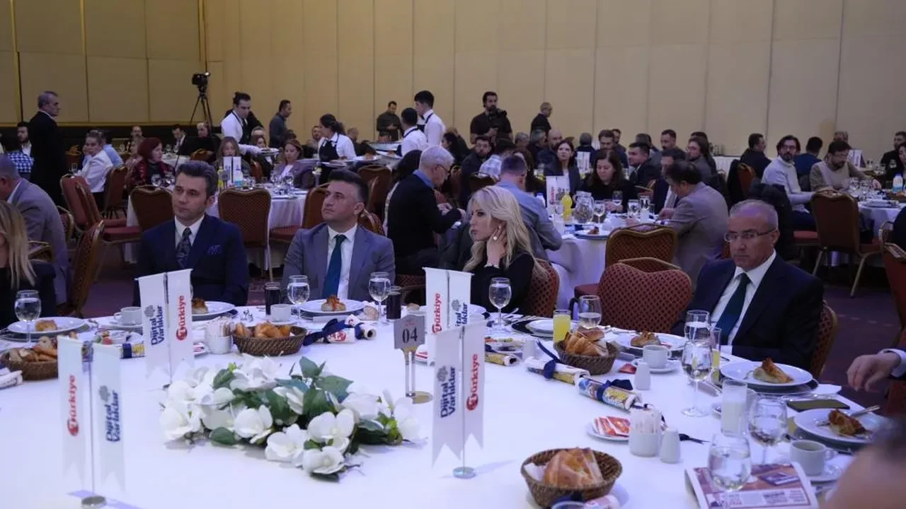Sektör temsilcileri İhlas Medya Grubu iftarında buluştu