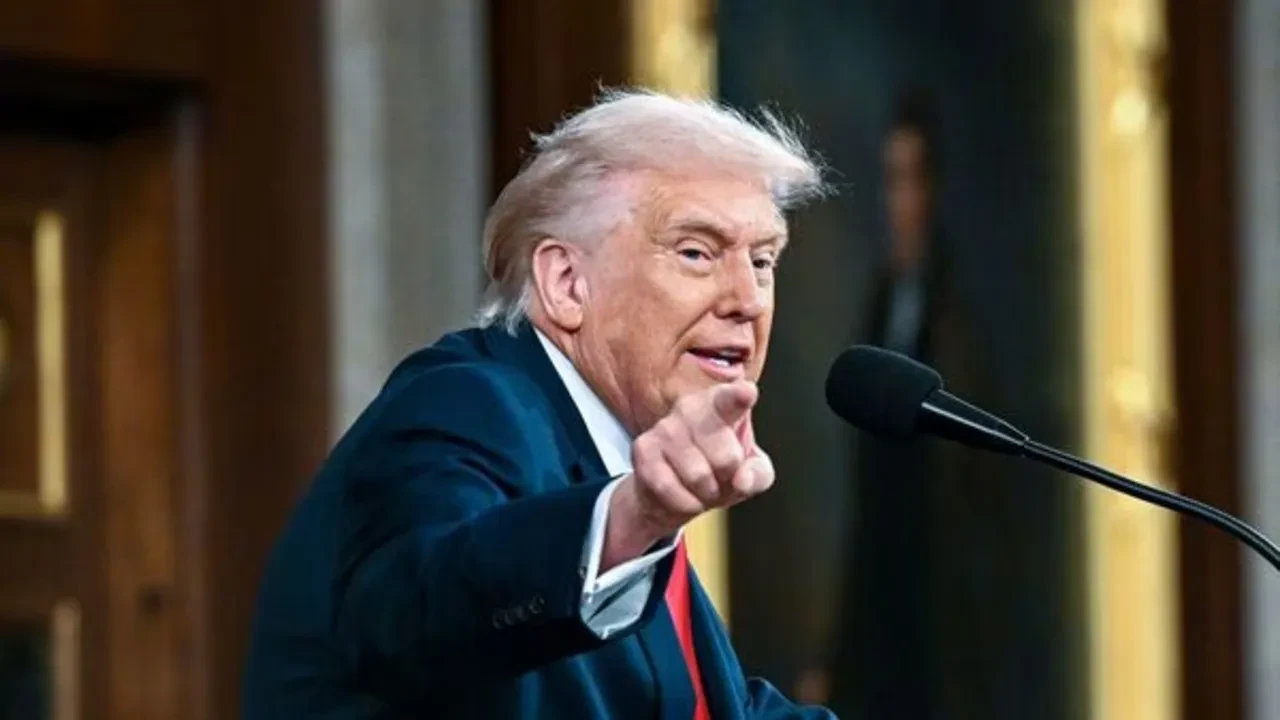 Trump’tan Meta, Google, Amazon ve OpenAI’ya talimat: Kendiniz üretin