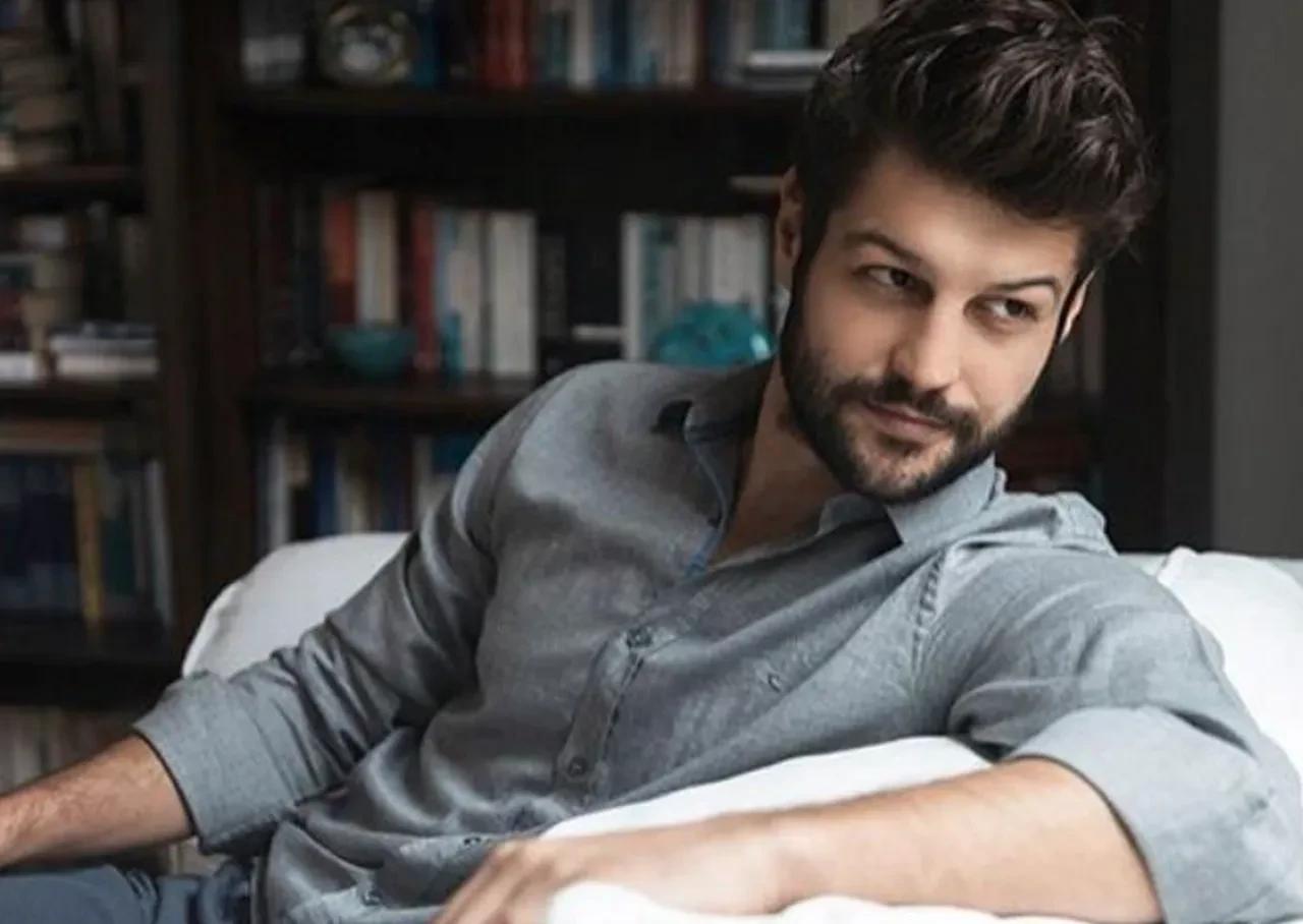 Veliaht dizisinin Faroz'u kim oldu? Veliaht'ın gizemli karakteri Serhat Teoman, bölüme damgasını vuracak!