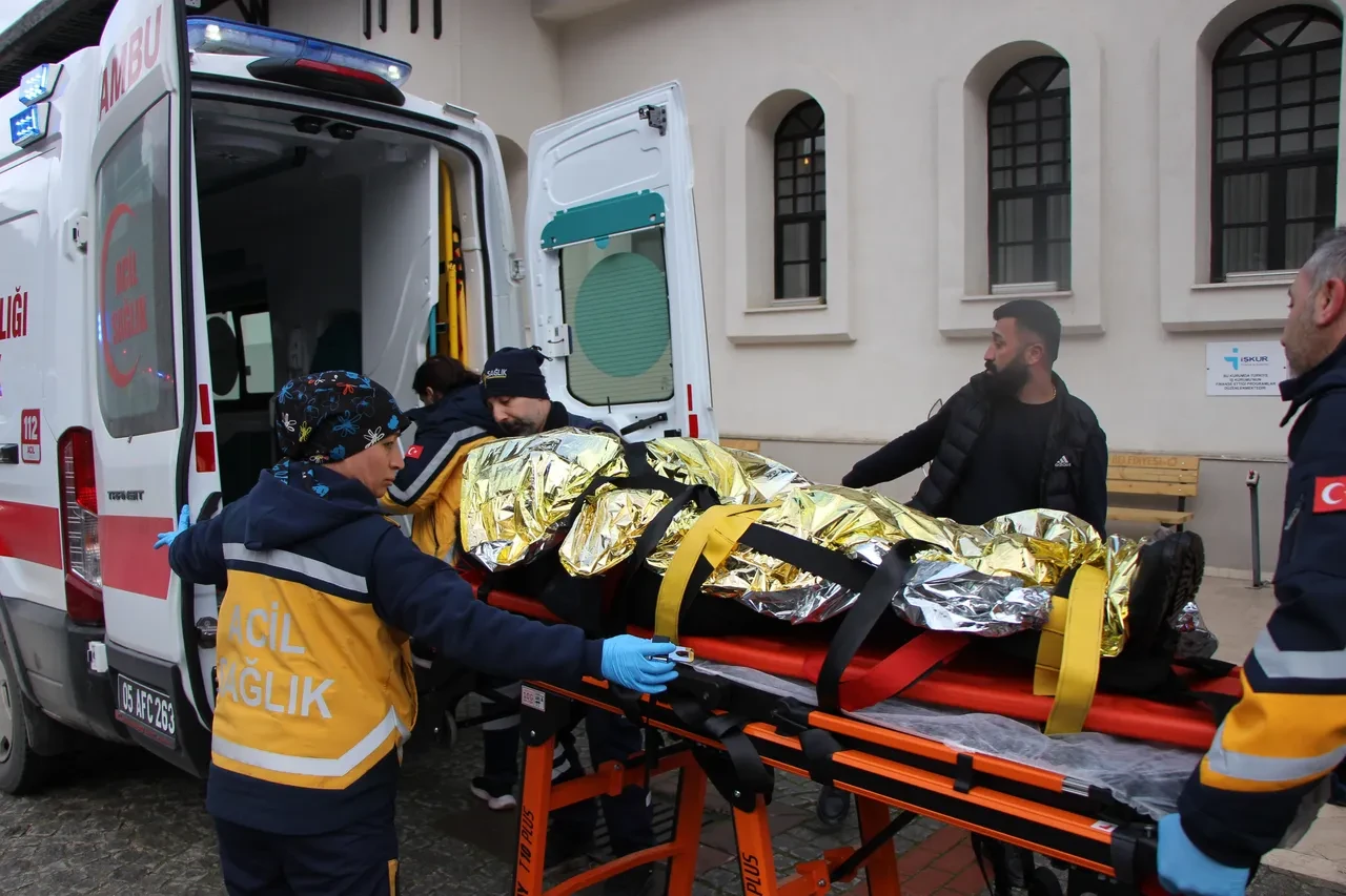 Yeşilırmak’ta can pazarı: Otomobil köprüden uçtu, ters dönen araç metrelerce sürüklendi