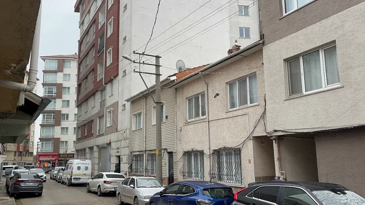 7'nci kattan atlayan adamın evinden dehşet çıktı! 