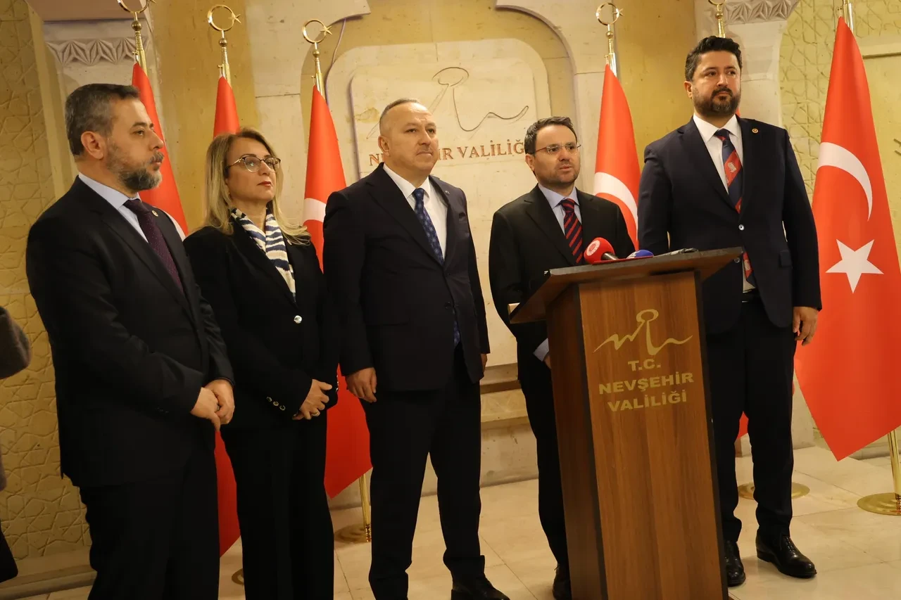 Bakan Gürlek'ten 'Unutmayacağız' diyerek net mesaj: Yasakların mağdurlarıyla buluştu