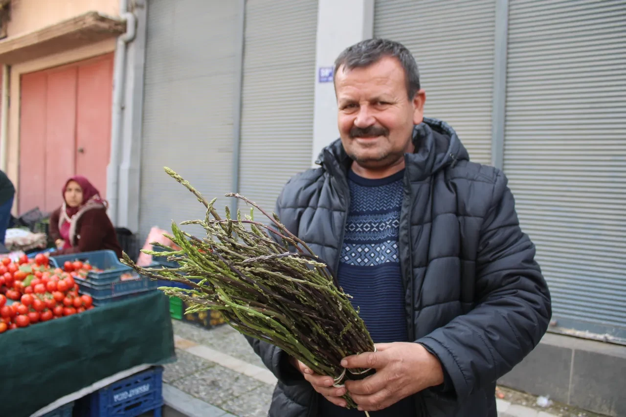 İşsizlere çare oldu, toprakta kendiliğinden yetişiyor! Eklem ve kemik hastalıklarına bire bir