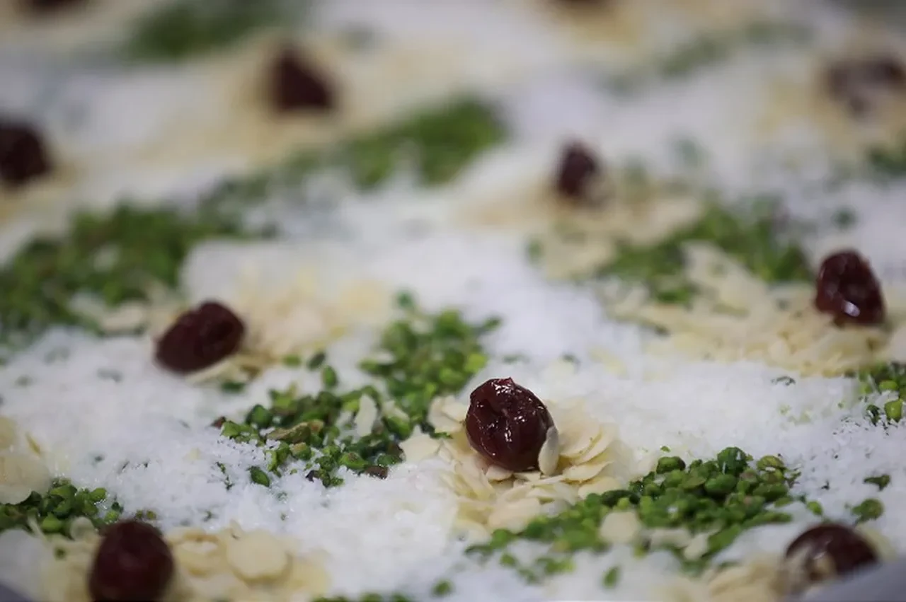 Mideyi yormasın diye sarayda icat edildi: Ramazan'ın gülü 'Güllaç"ın 600 yıllık reçete hikayesi