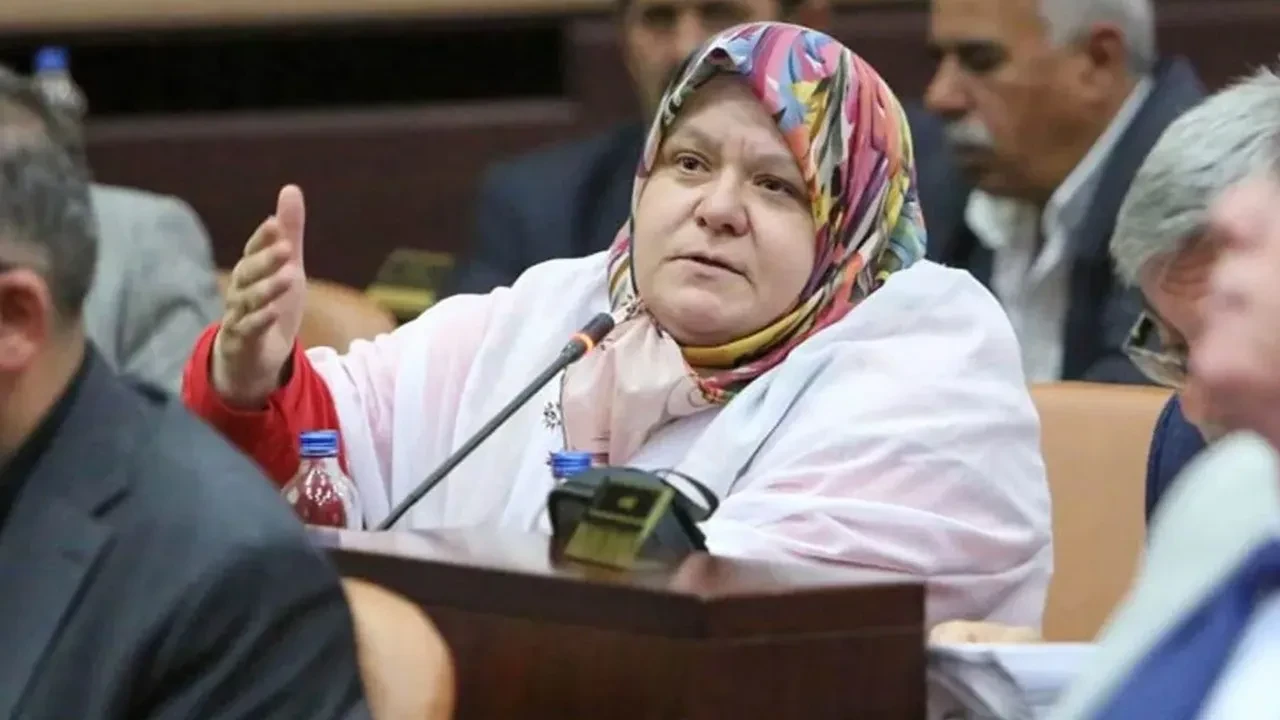 Mihalgazi Belediye Başkanı Zeynep Güneş Akgün'e hakaret eden şüpheliye kamu davası