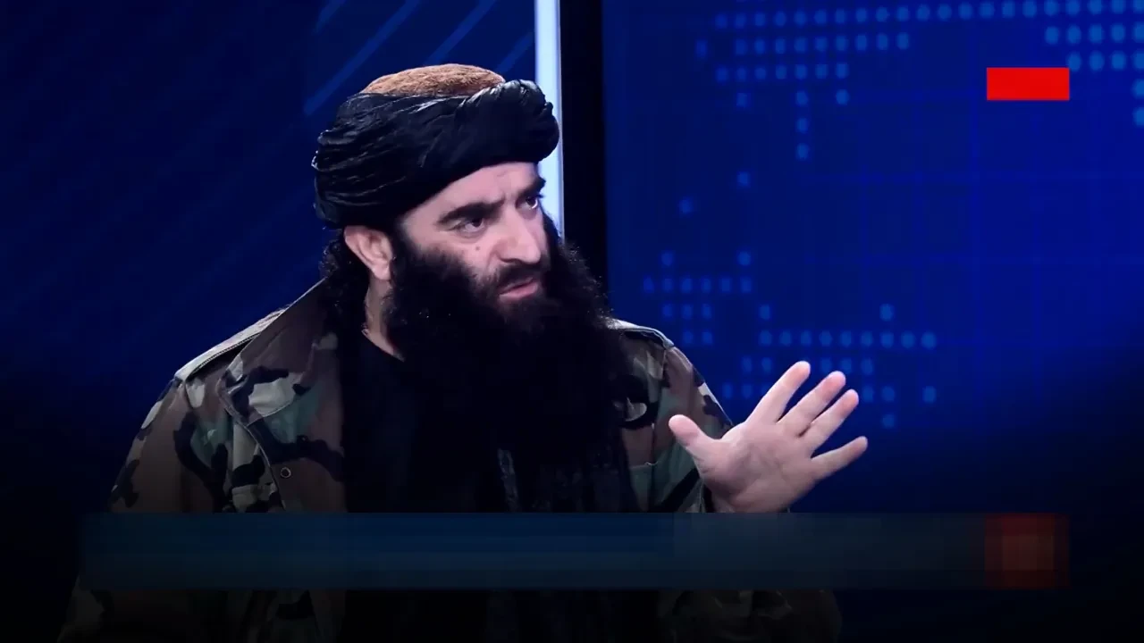 Pakistan-Afganistan savaşı resmen başladı! Taliban komutanından canlı yayında kan donduran tehdit