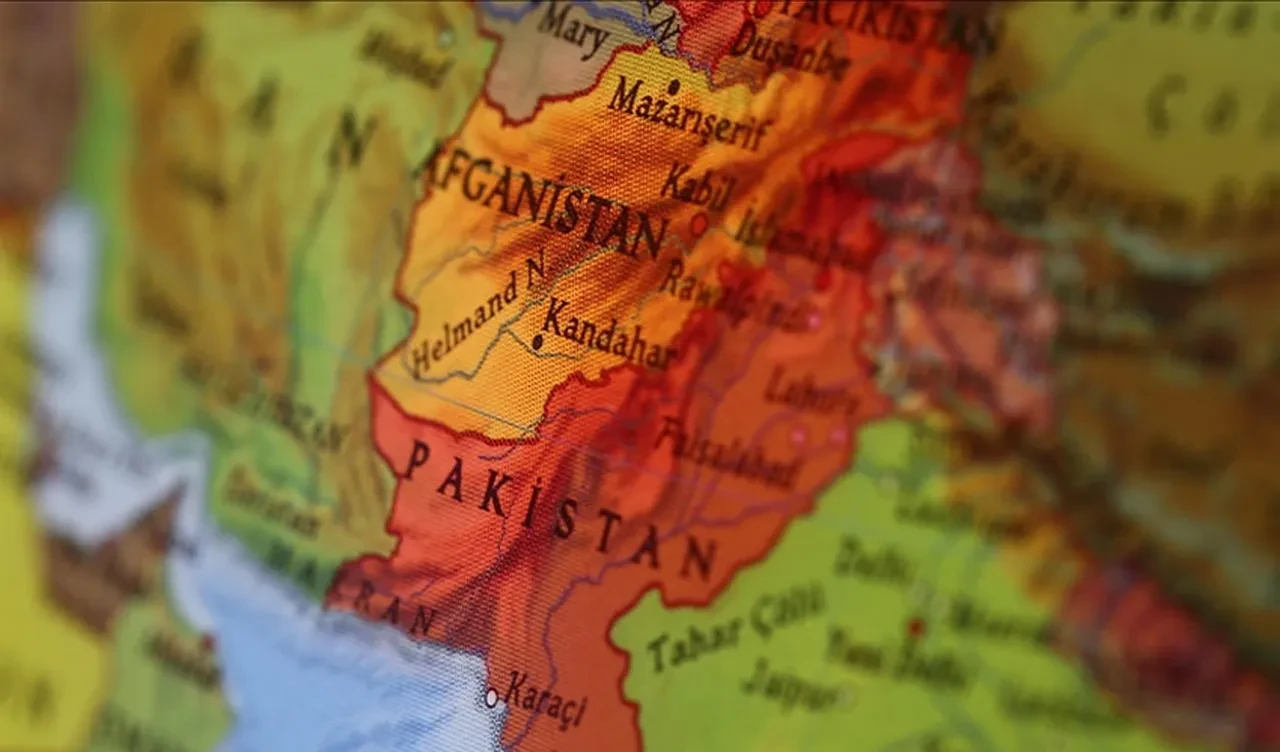 Pakistan'ın Afganistan karşısında sabır taşı çatladı! İki ülke arasında savaş çıktı