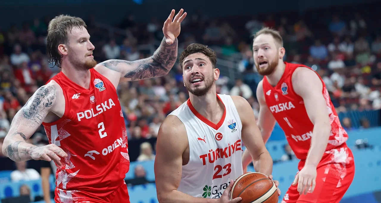 Sırbistan Türkiye CANLI nereden izlenir, hangi kanalda? Basketbol maçı şifresiz kanalda!