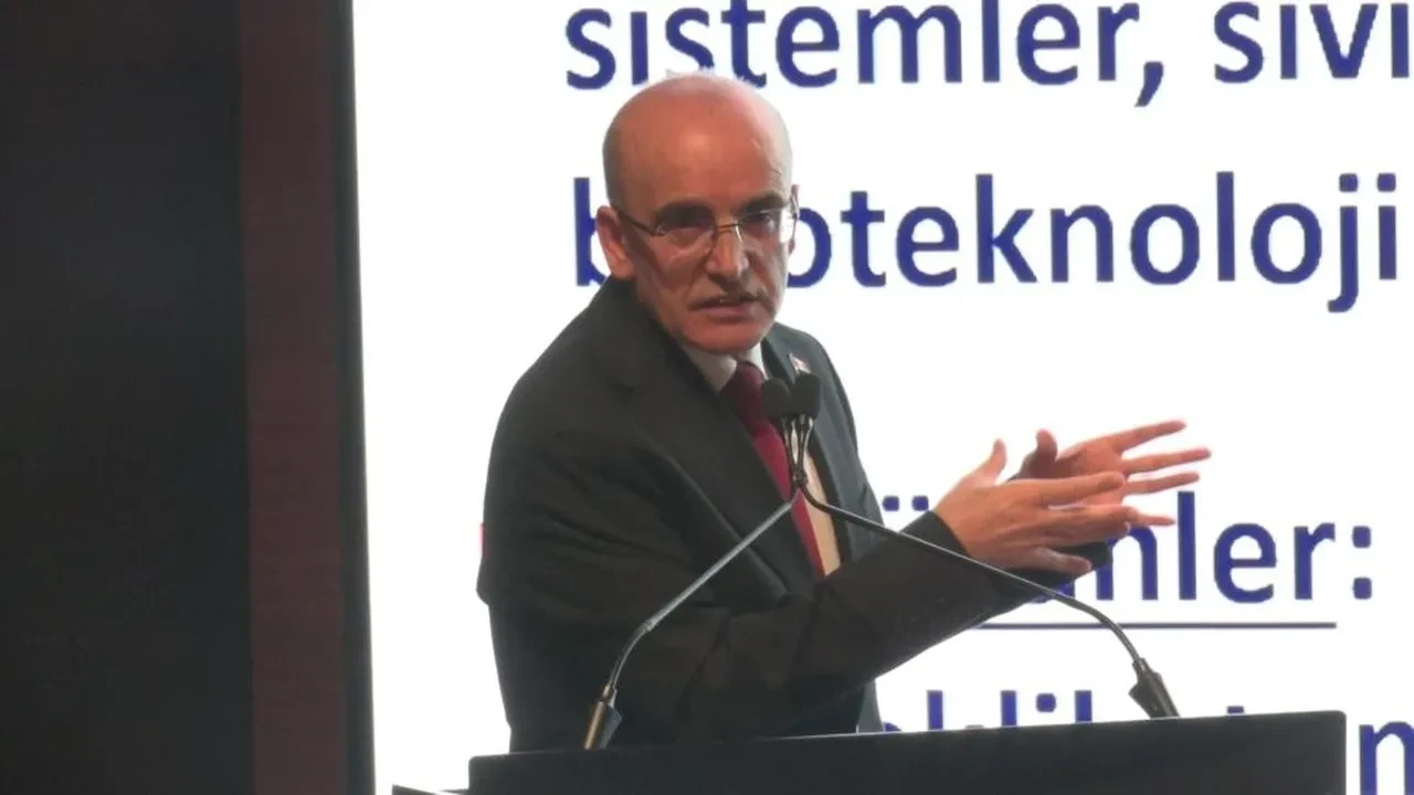 Bakan Şimşek: Cumhurbaşkanımızın liderliğinde bu ülke 20 yıldır dünyayı çok daha iyi okumuş