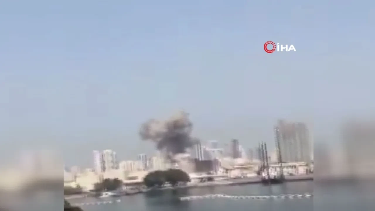 İran Bahreyn'deki ABD üssünü füzeyle vurdu