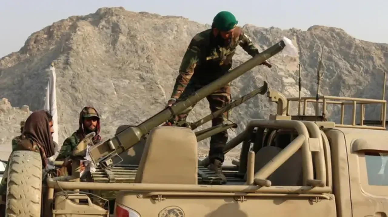 Pakistan-Afganistan savaşında son durum! 331 ölü, 500'den fazla yaralı