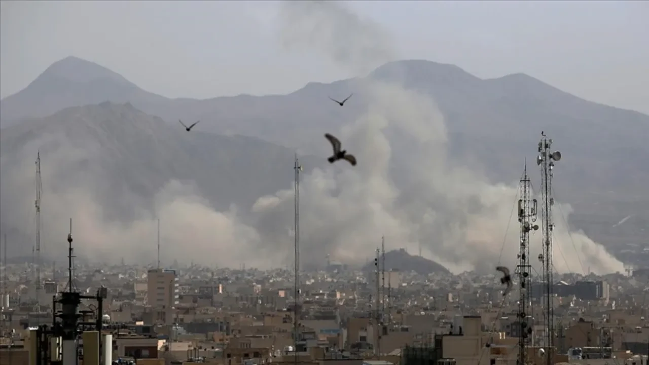 Yemen'deki Husilerin lideri: 'İran'la dayanışma içinde hareket edeceğiz'