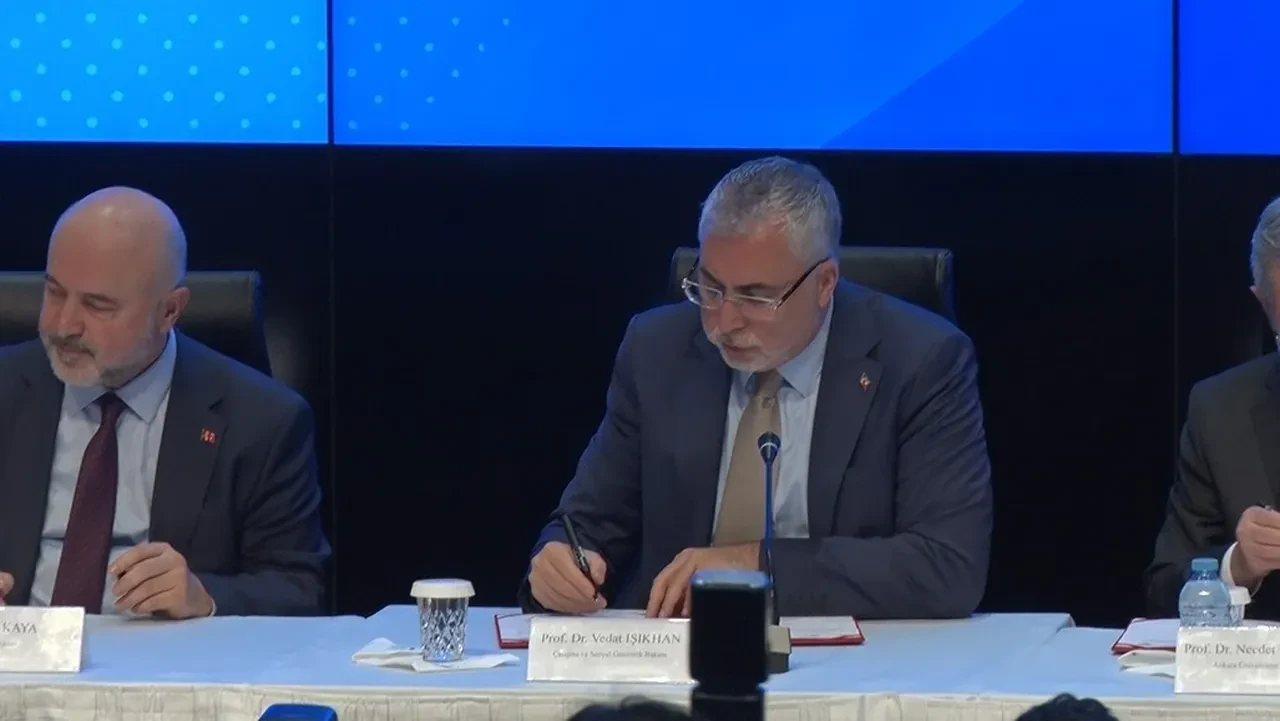 Bakan Işıkhan duyurdu: Sağlık hizmetlerinde bilimsel analiz dönemi