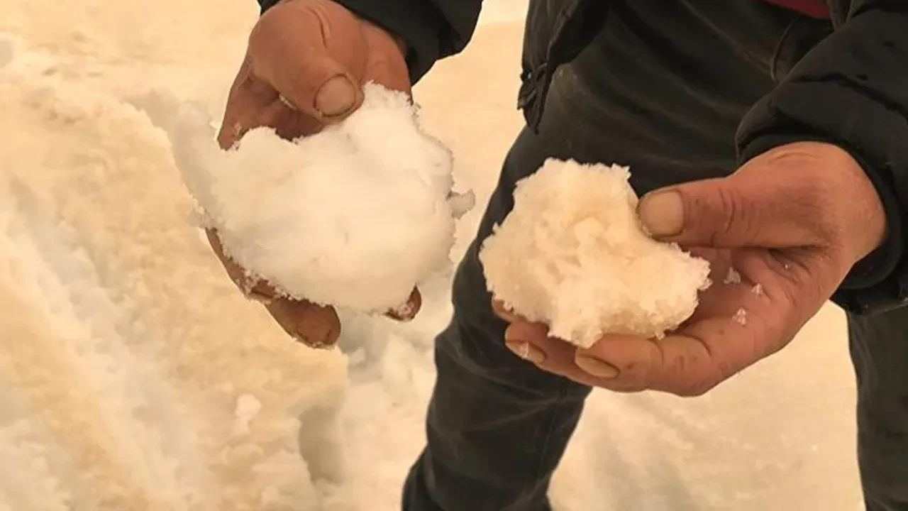 Camdan bakanlar gözlerine inanamadı! Bembeyaz kar bir gecede kahverengiye dönüştü