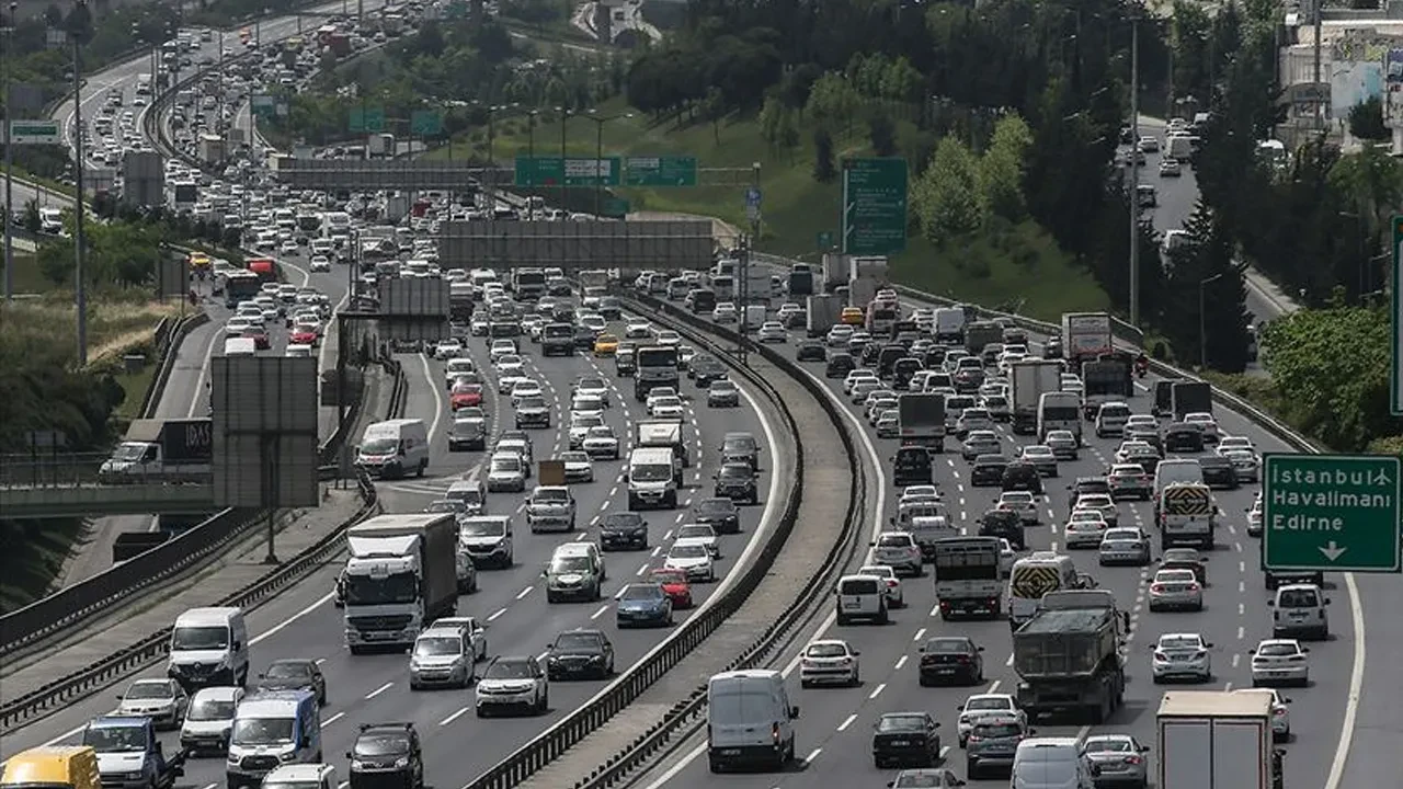 İstanbul'da trafik durma noktasına geldi! 