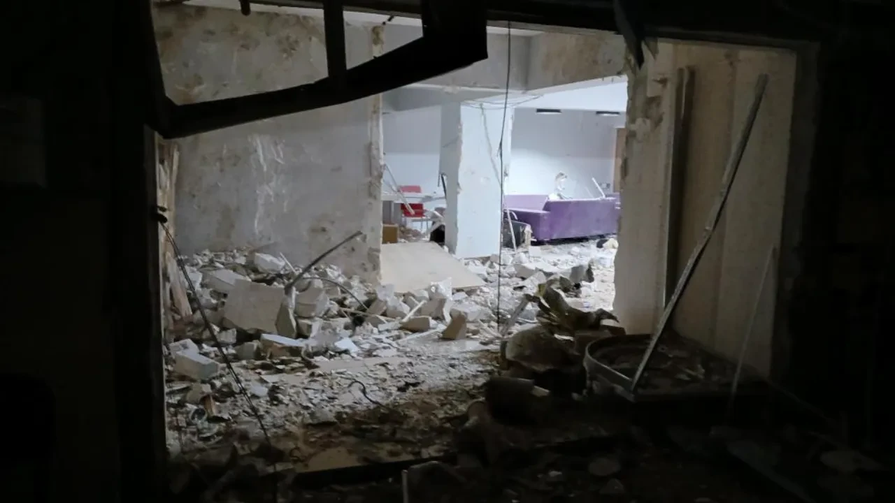 Özel kız öğrenci yurdunda patlama meydana geldi! Öğrenciler otele yerleştirildi