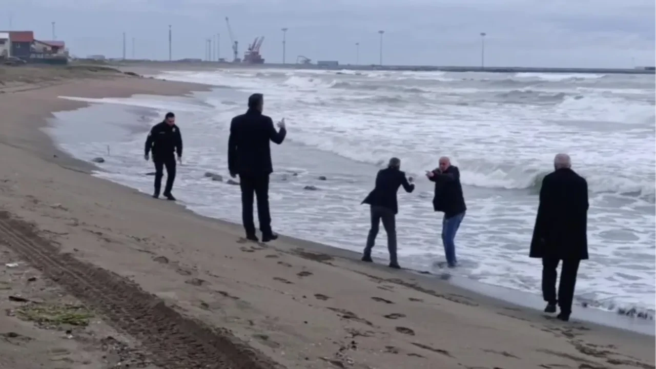 Sakarya'da can pazarlığı! Kızını göremeyen baba cinnet geçirdi!