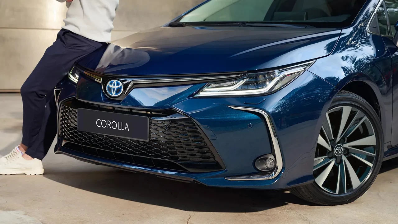 Toyota Şubat 2026 fiyat listesi yayınlandı! Zam var ama yine de uygun