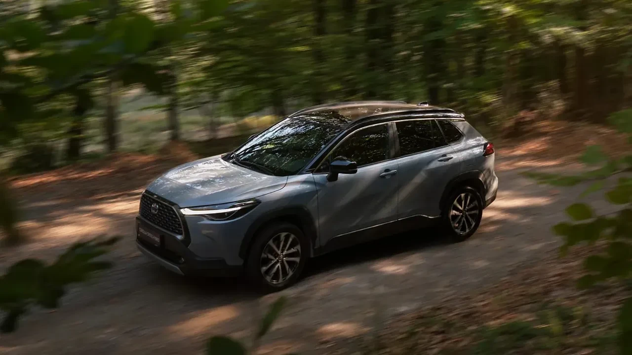 Toyota Şubat 2026 fiyat listesi yayınlandı! Zam var ama yine de uygun