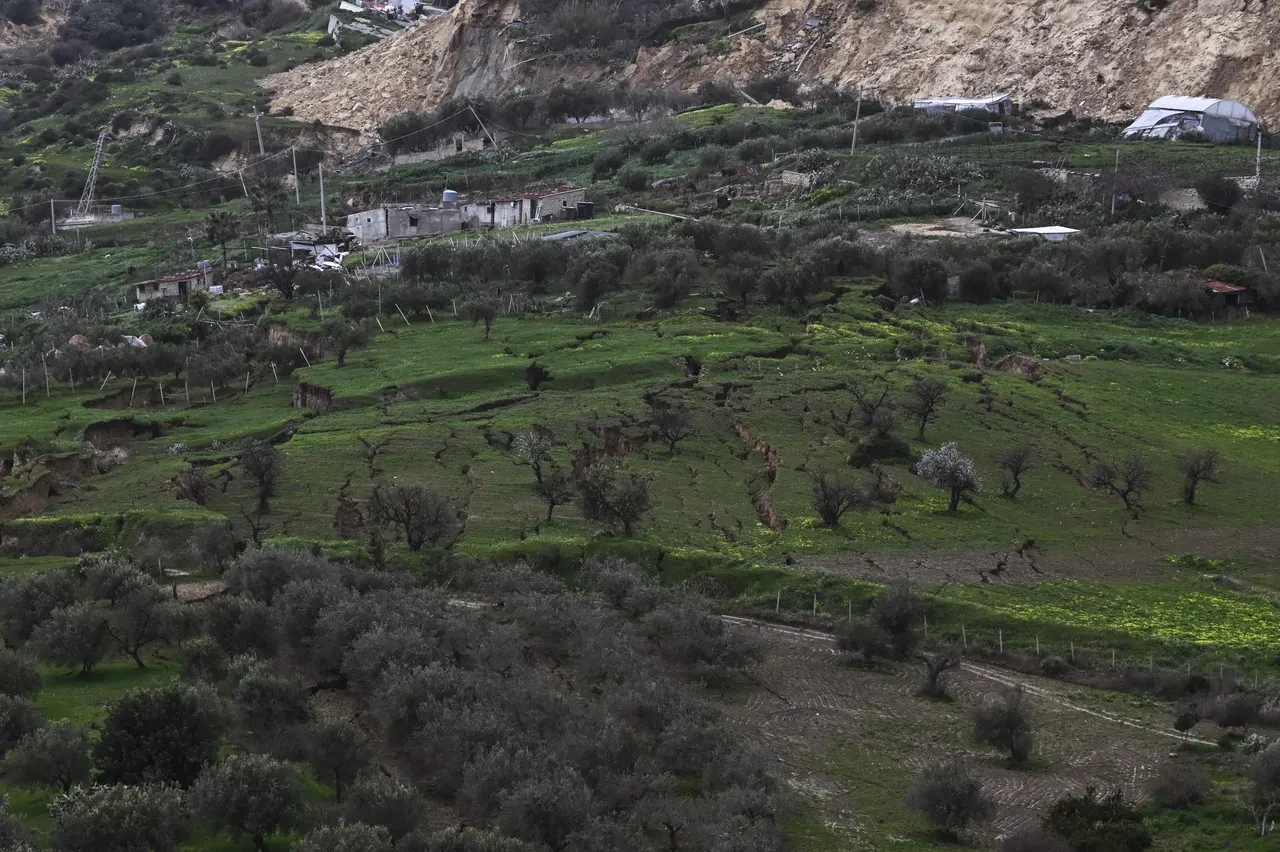İtalya'da toprak kayması yaşanan yer