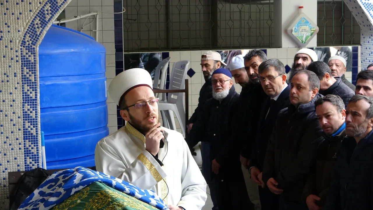 Derste kalp krizi geçiren lise öğrencisi kurtarılamadı! Cenazede gözyaşları sel oldu   