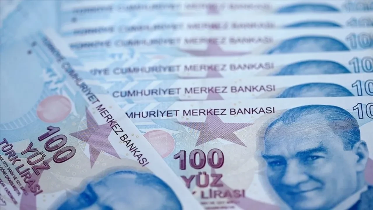 Emekli promosyonu için Şubat ayı kampanyaları! Hangi banka, ne kadar veriyor?