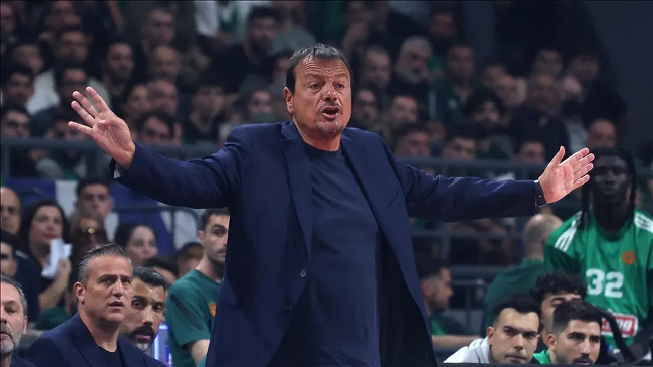 Ergin Ataman'dan Panathinaikos başkanının istifa çağrısına cevap