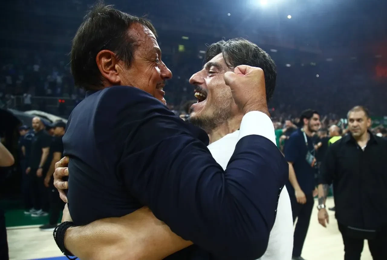 Ergin Ataman'dan Panathinaikos başkanının istifa çağrısına cevap