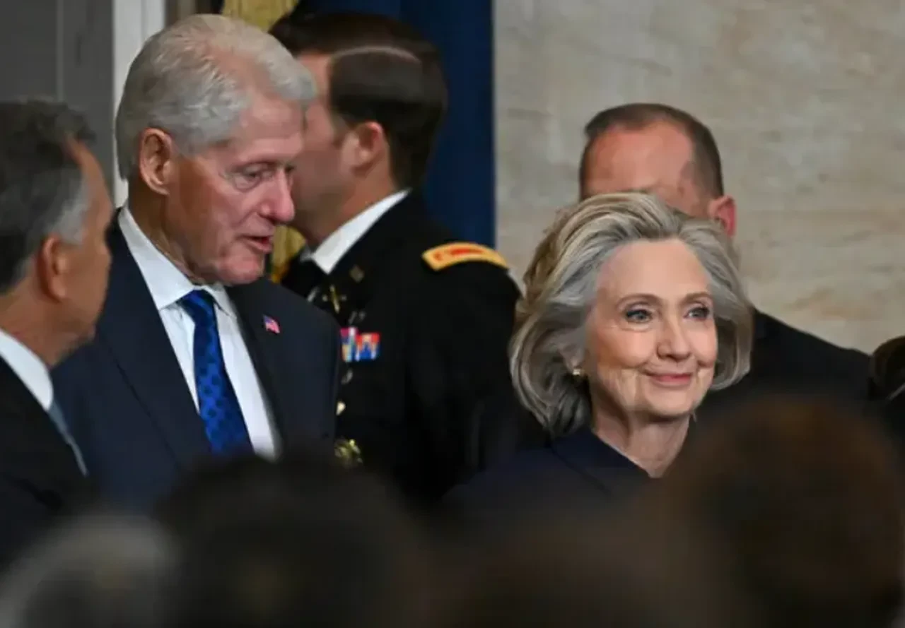 Eski ABD Başkanı Bill Clinton ve Hillary Clinton, Epstein soruşturması kapsamında Kongre'de ifade verecek