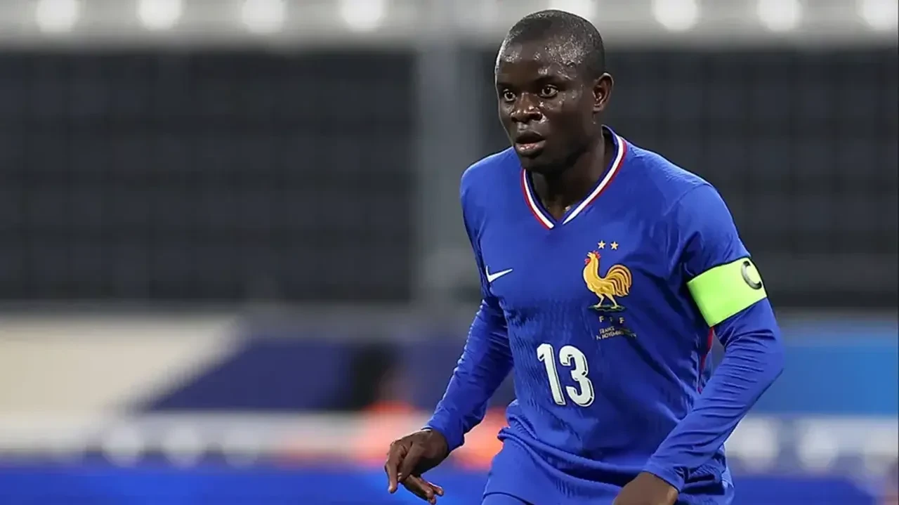 Fenerbahçe N'Golo Kante transferini resmen duyurdu