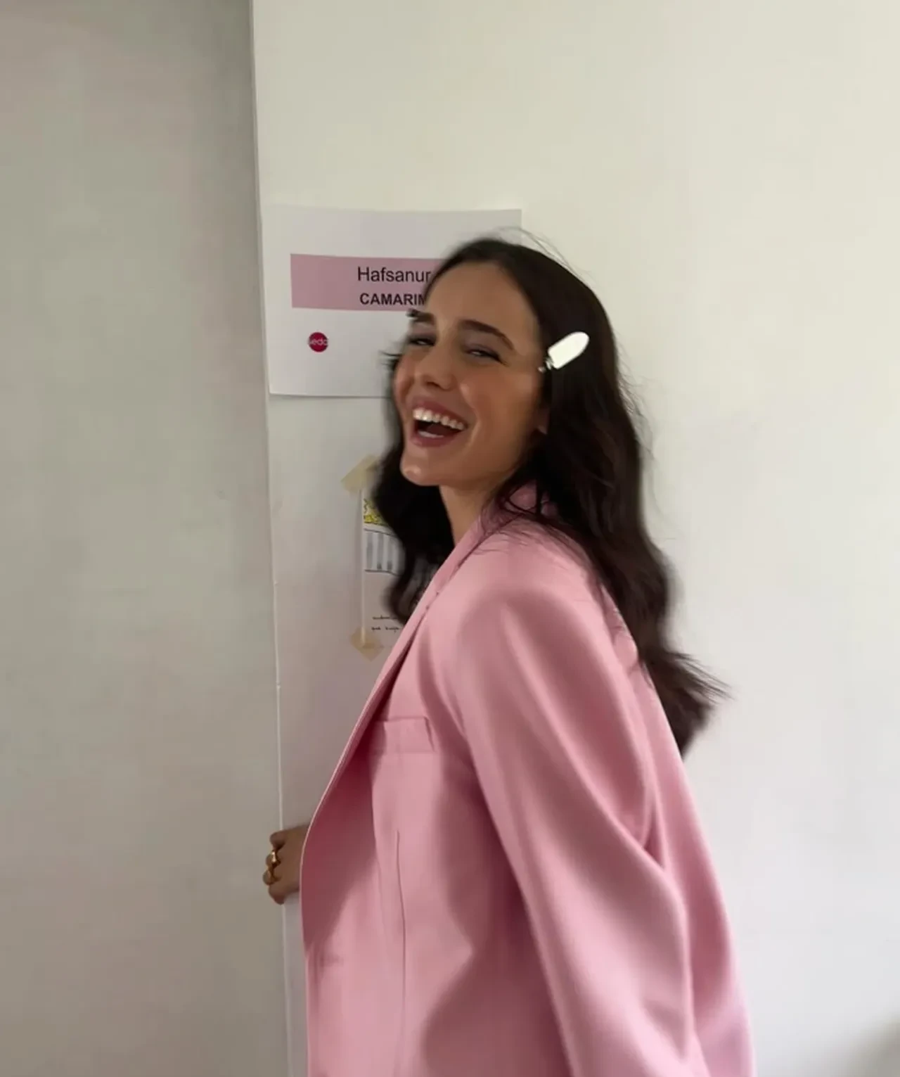 Hafsanur Sancaktutan fotoğrafları sildi, Kubilay Aka'dan peşe peşe göndermeler geldi 