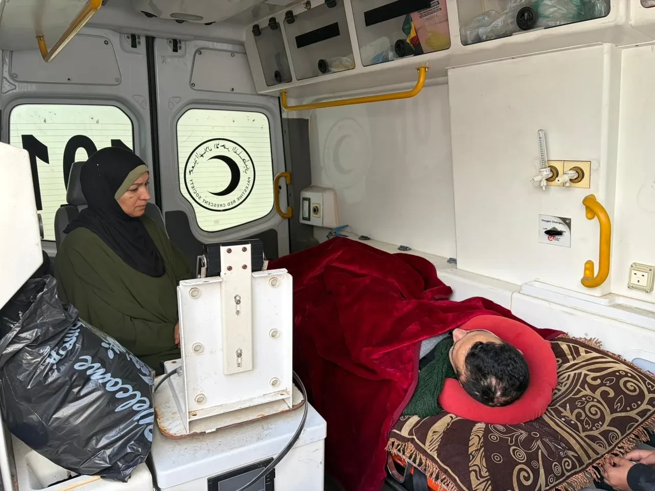 İsrail Refah Sınır Kapısı’nda geçişe izin vermedi! Hastalar ambulanslarda mahsur kaldı