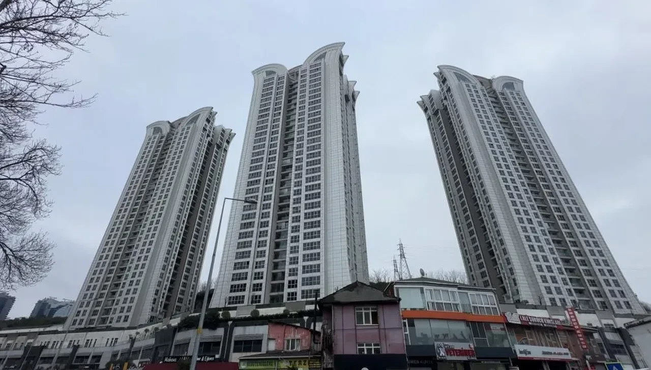  İstanbul'da 12 yaşındaki çocuğun feci ölümü: 30'uncu kattan beton zemine çakıldı