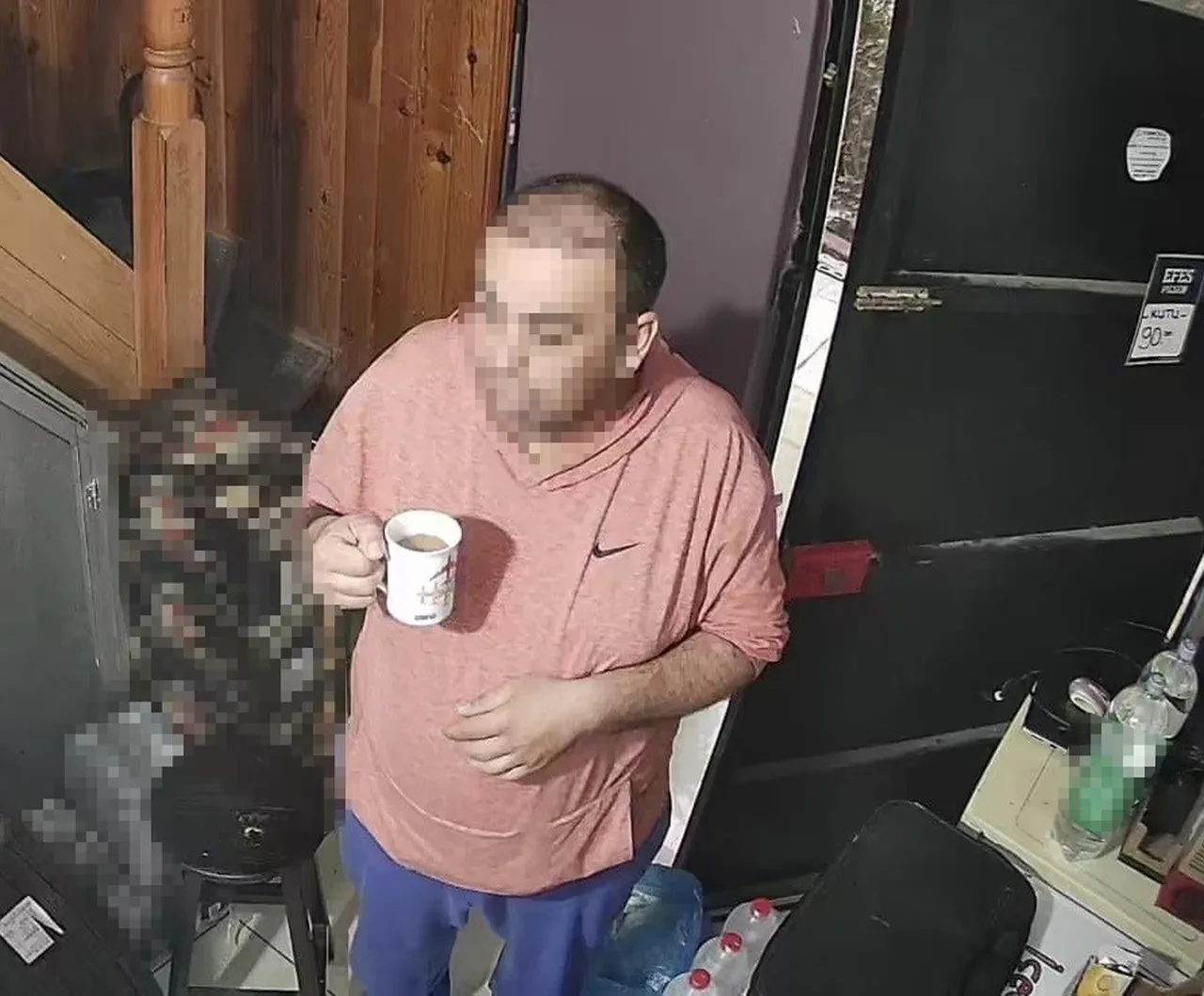 Önce çöpleri temizledi, sonra sigara ve içki çaldı! Antalya'da akılalmaz hırsızlık olayı