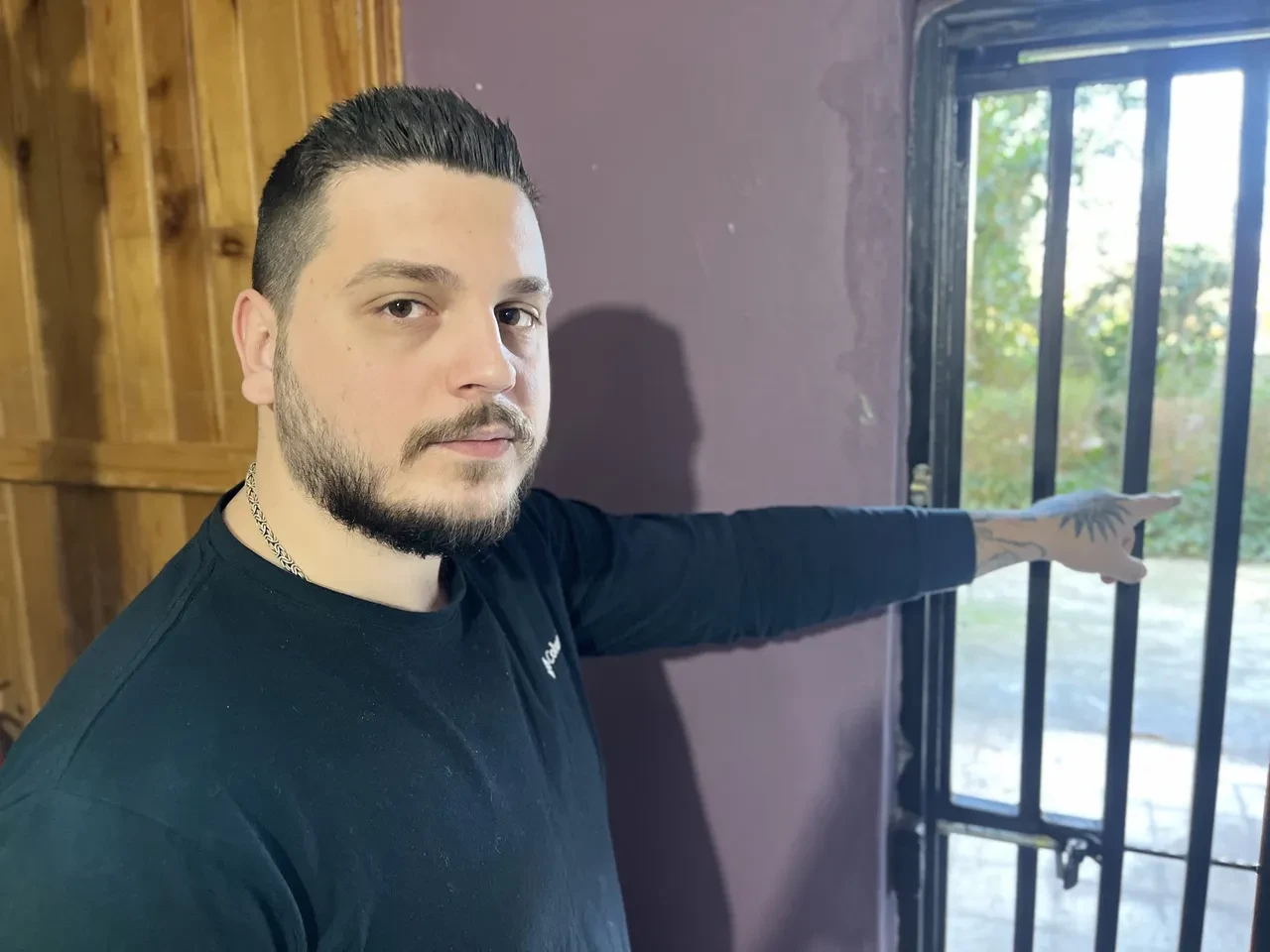 Önce çöpleri temizledi, sonra sigara ve içki çaldı! Antalya'da akılalmaz hırsızlık olayı