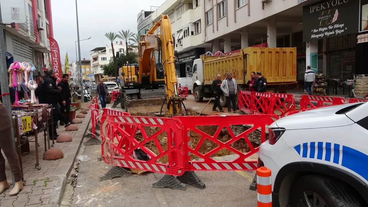 Antalya'daki kazıda korkunç manzara! Çalışmalar durduruldu, polise haber verildi