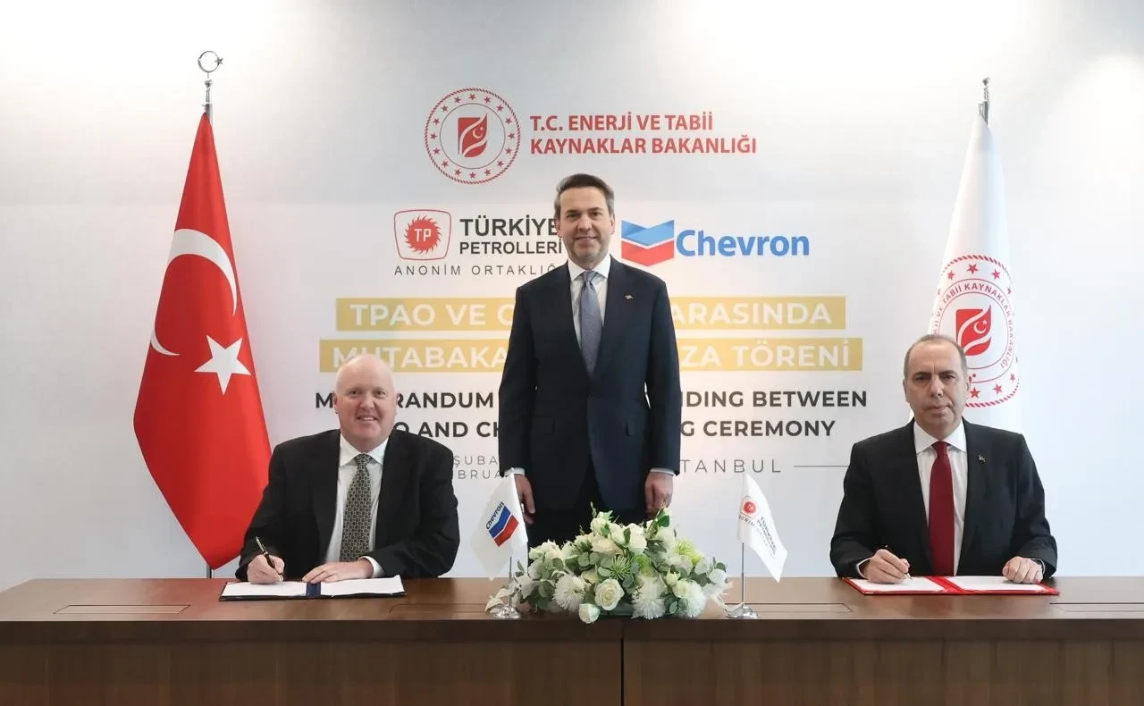 Bakan Bayraktar duyurdu: TPAO ile Chevron arasında petrol imzası
