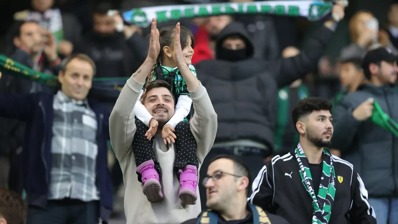 Kocaelispor ve Beşiktaş puanları paylaştı: Ziraat Türkiye Kupası'nda kritik beraberlik!