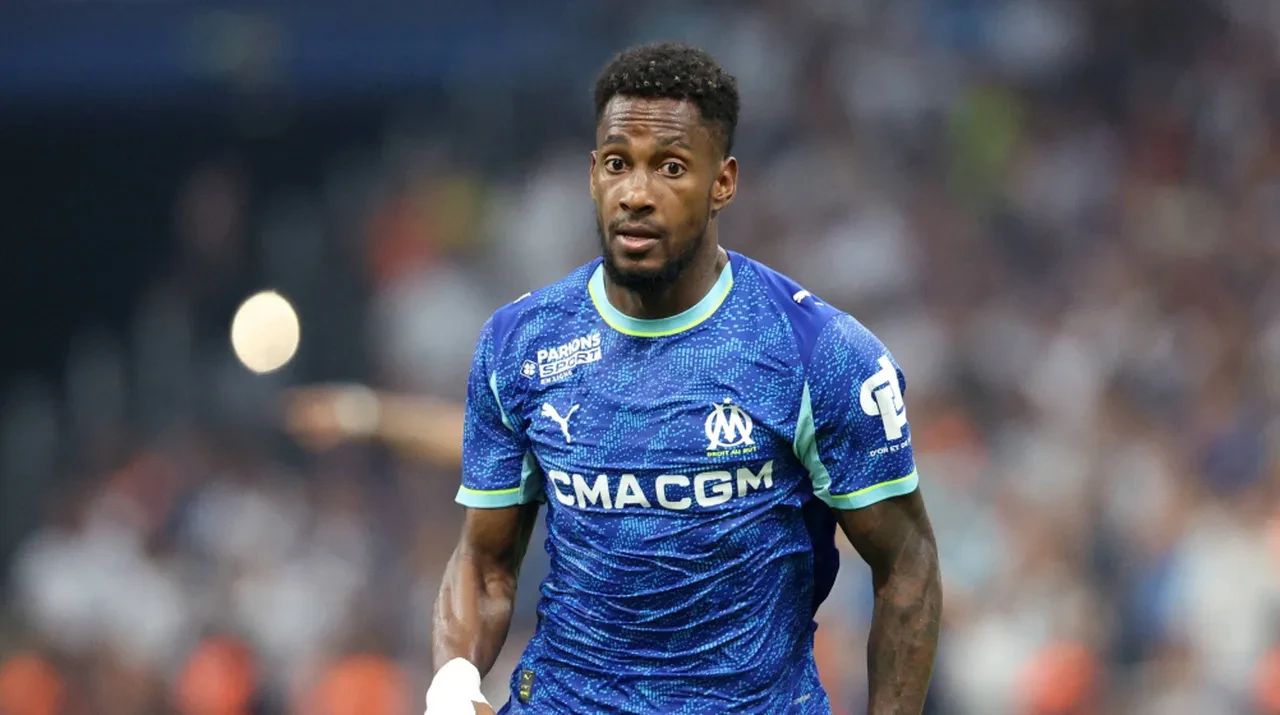 Beşiktaş sağ beke yıldız oyuncuyu getiriyor! Transfer imzası yolda