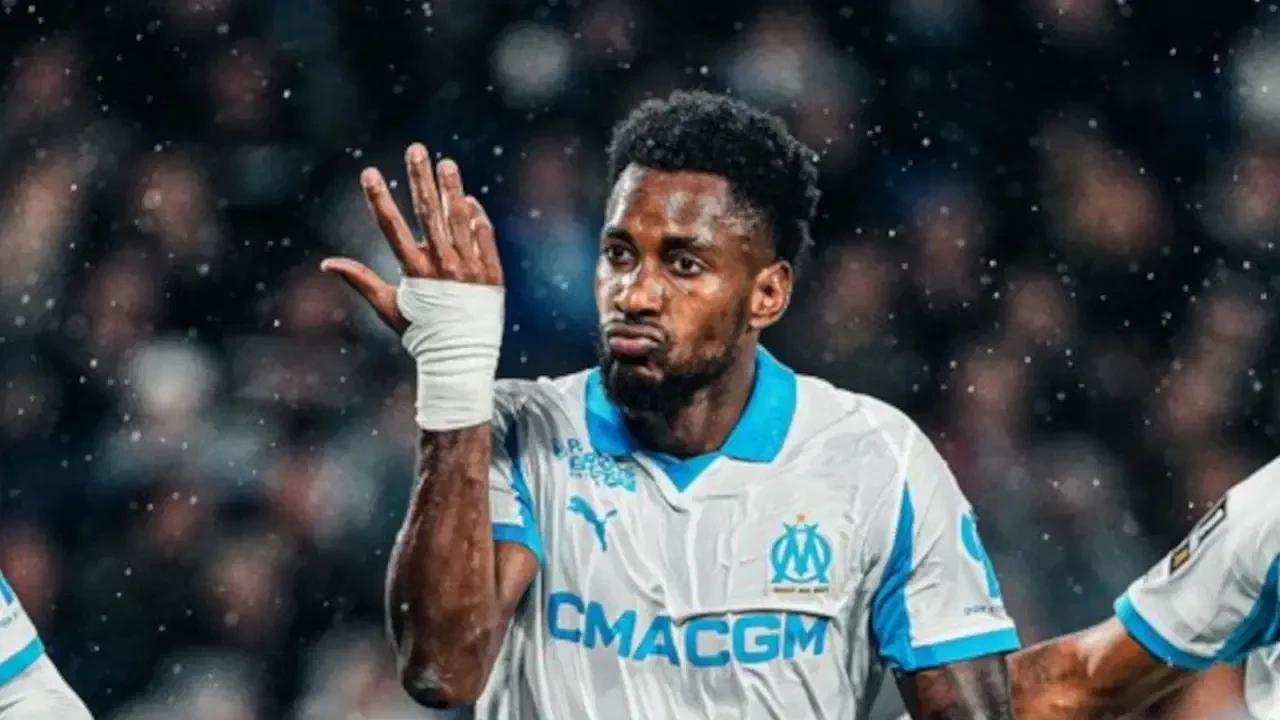 Beşiktaş'ta transfer bombası! Sergen Yalçın istedi, başkan bizzat bitirmeye gitti: Yıldız savunmacı geliyor!