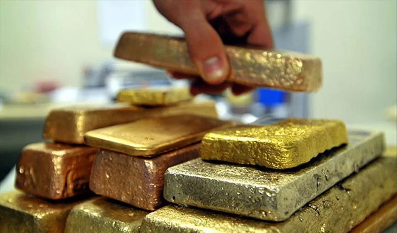 Çinli milyarder altından milyar dolarlar kazandı