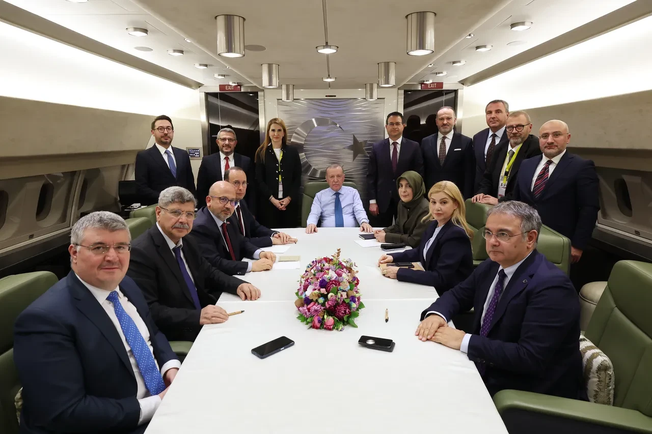 Cumhurbaşkanı Erdoğan'dan CHP'li belediyelere tepki! 'Benim vatandaşım bidonlarla su bekliyor' 