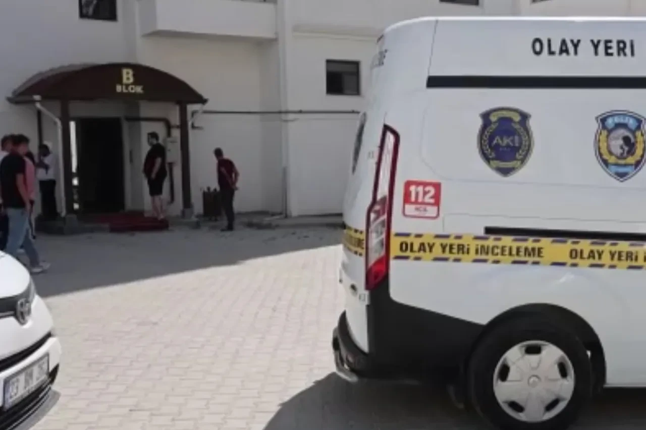 Evinde yakaladığı adamı kurşun yağmuruna tuttu! Cinayetin ardından eşine söyledikleri şoke etti