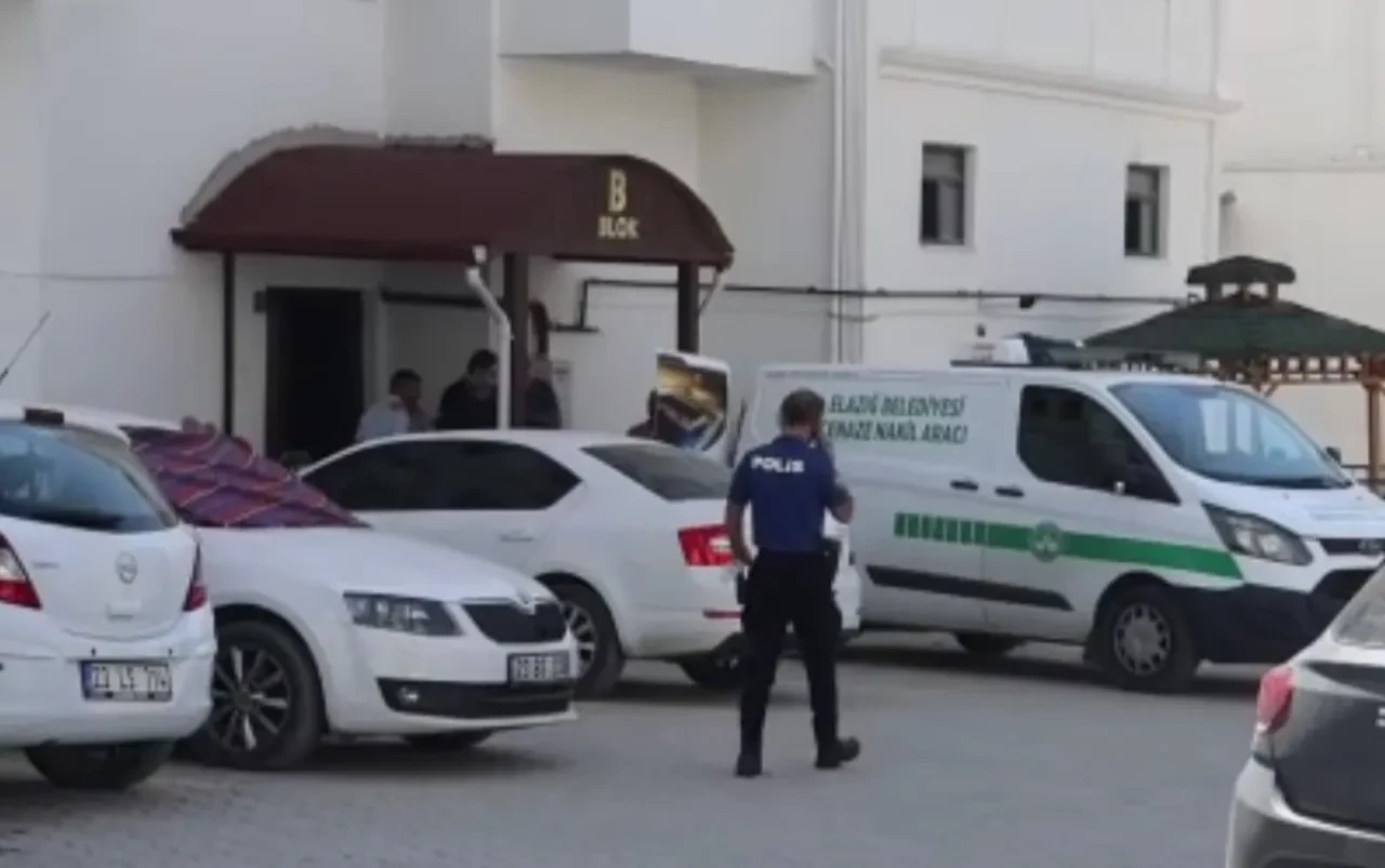 Evinde yakaladığı adamı kurşun yağmuruna tuttu! Cinayetin ardından eşine söyledikleri şoke etti