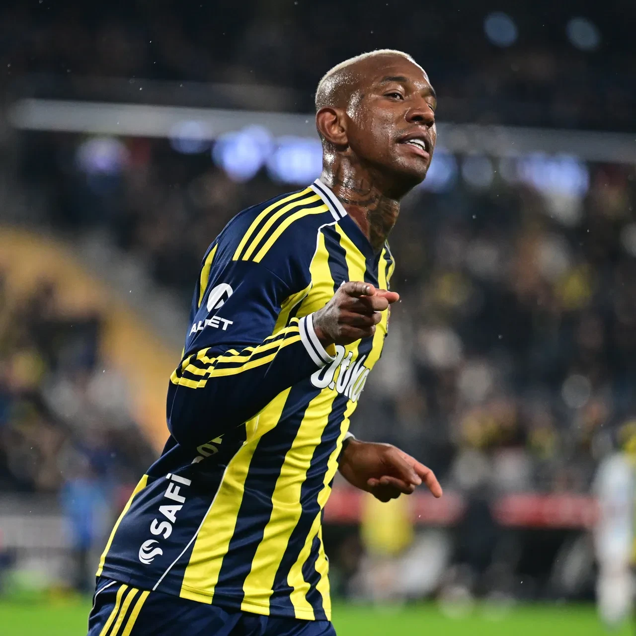 Fenerbahçe Erzurumspor'u 1-0'dan dönerek mağlup etti: Ziraat Türkiye Kupası'nda kritik zafer!