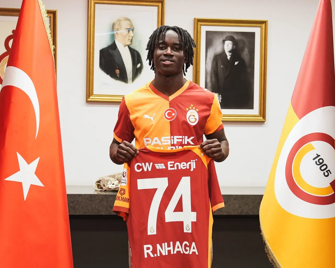 Galatasaray'da Renato Nhaga transferi resmileşti!