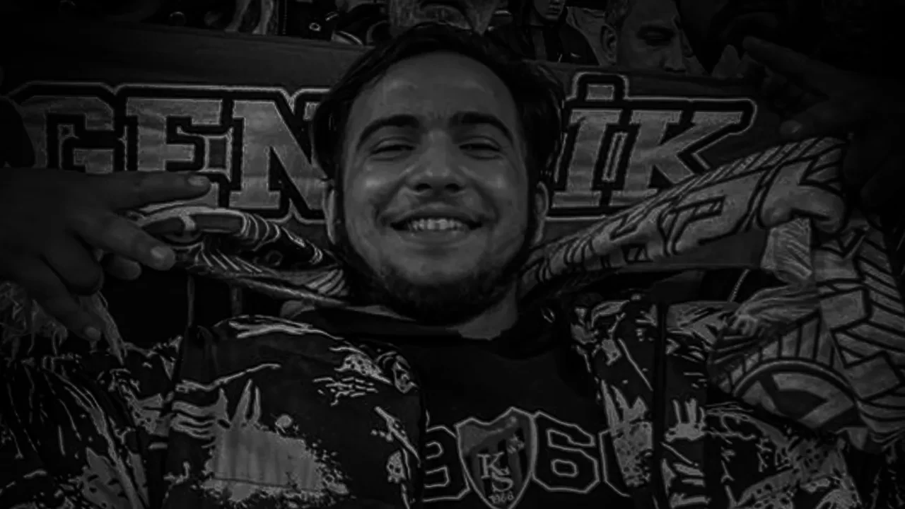 Kocaelispor-Beşiktaş maçında tribünden düşerek yaralanan Harda Kaçmaz hayatını kaybetti