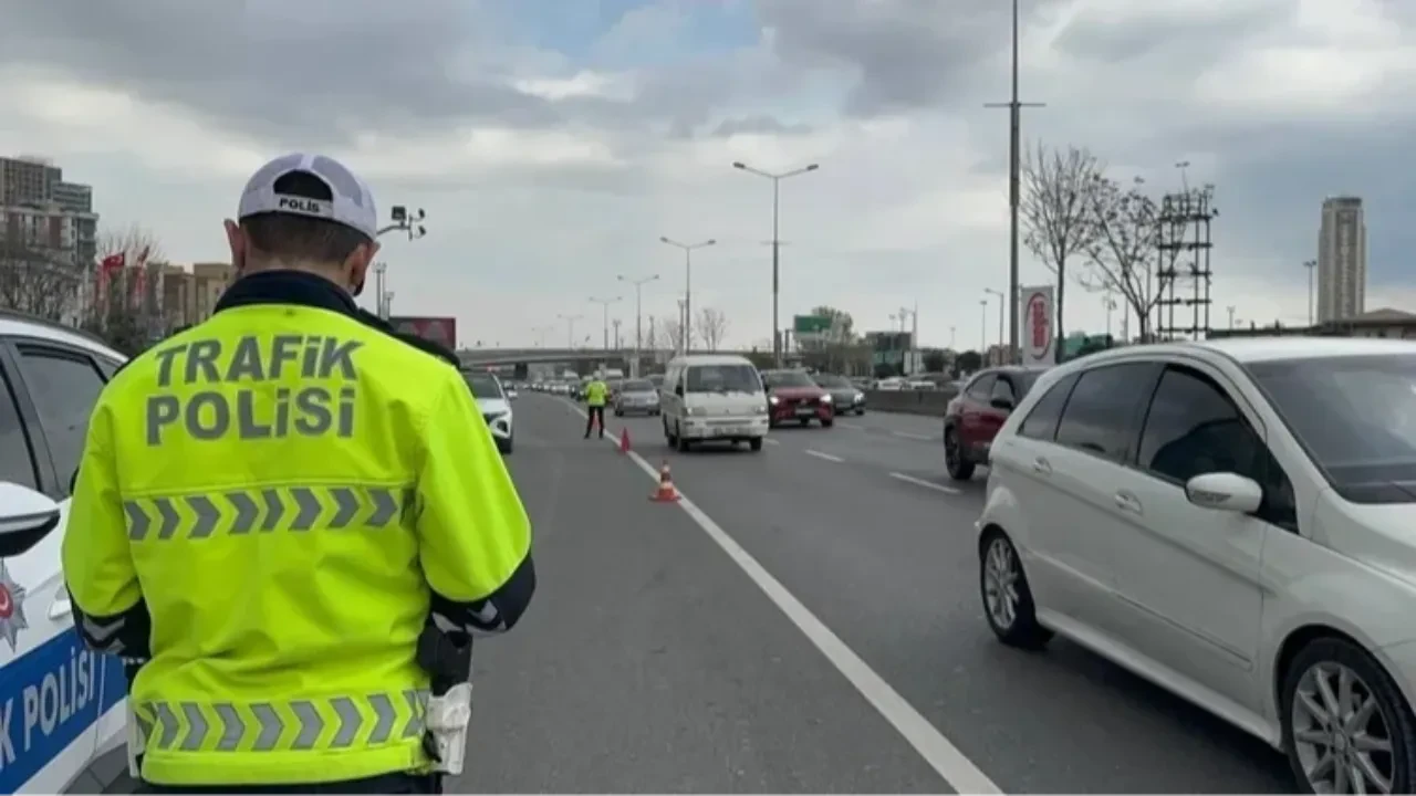 Yeni trafik cezaları ne kadar oldu? TBMM’de 6 madde kabul edildi