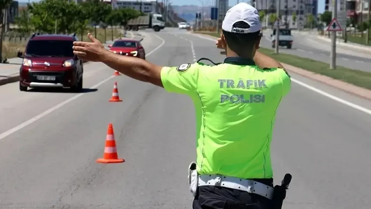 Yeni trafik cezaları ne kadar oldu? TBMM’de 6 madde kabul edildi
