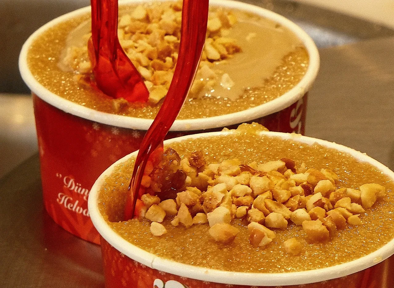 Yüzlerce yıllık Türk tatlısı dondurmayla buluştu! Şimdi dünyaya satıyor